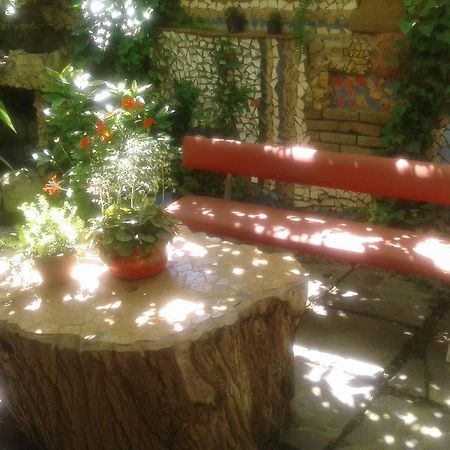 Centr Apartment Kutaisi Bagian luar foto